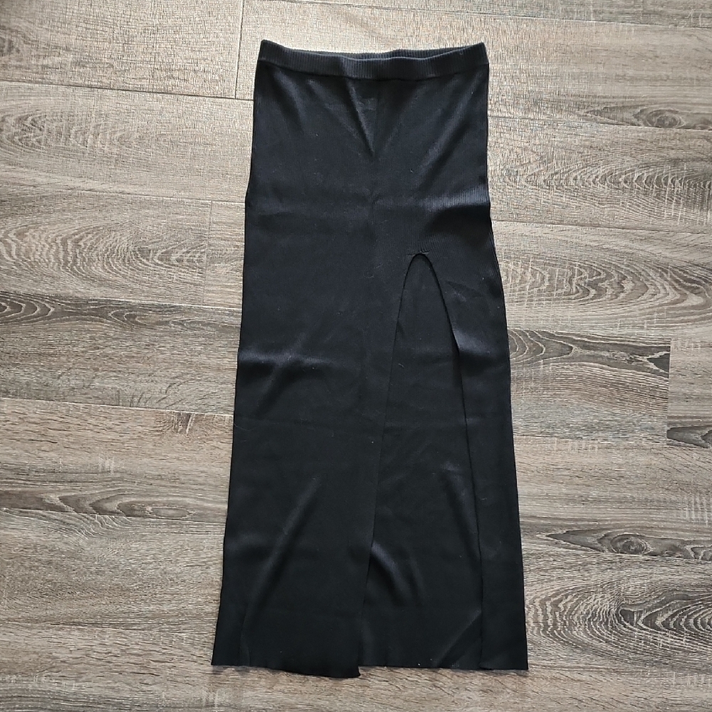 🌹 Garage Ribbed Knit Maxi Skirt 🌹